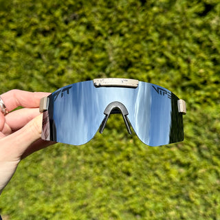 DUNE BLACK